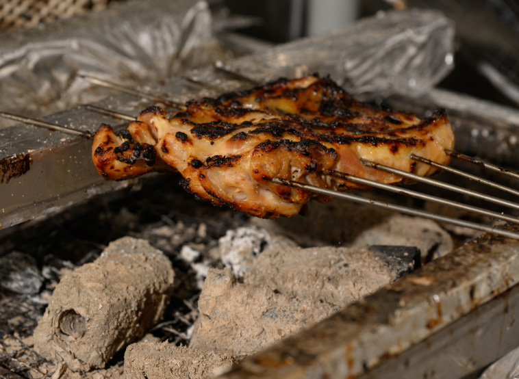 ヨーグルト味噌で漬けた若鶏(焼く)